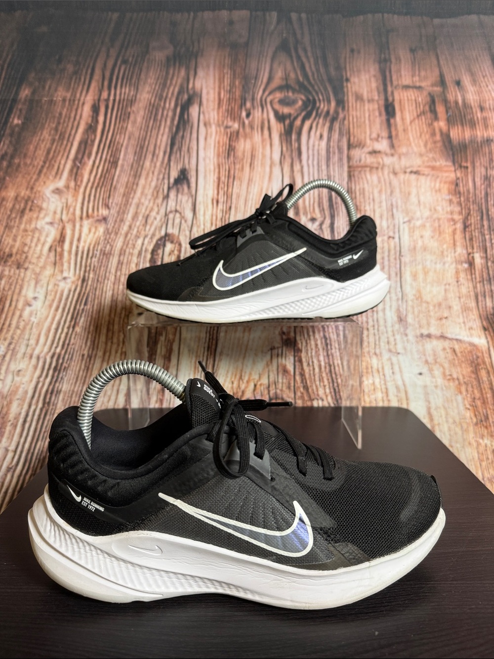 Nike Quest 5 Running Sneakers Womens Sz 7.5